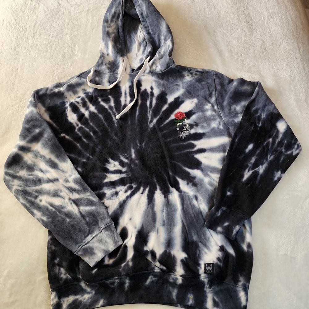 WXYZ Black Tie Dye Hoodie With Skelton And Rose Graphic Size Large